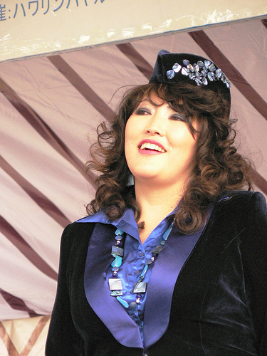 Шинэ жилийн дууны Хатан хааны “Мөнгөн шөнө” тоглолт болов